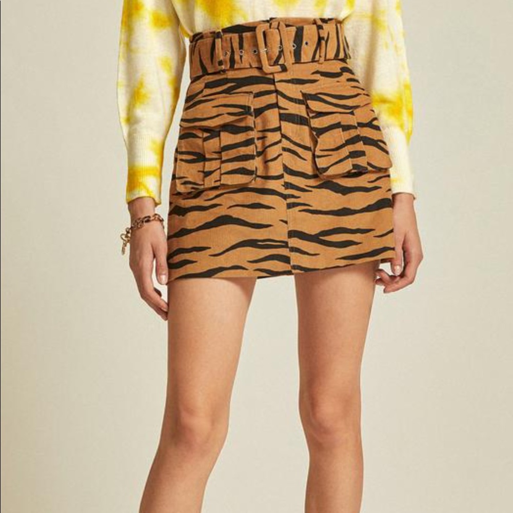 NWT JNSQ baby cordoroy tiger miniskirt w/ belt